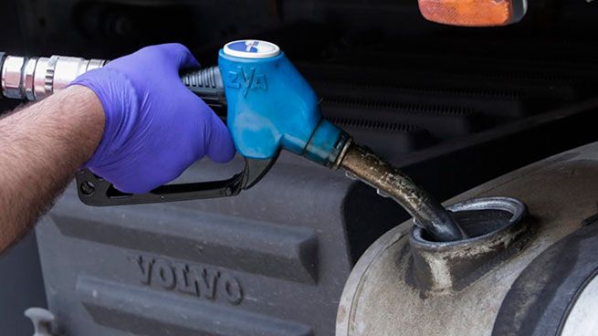 Мошенничество на АЗС: 16 заправок опечатаны, ущерб — десятки миллионов евро