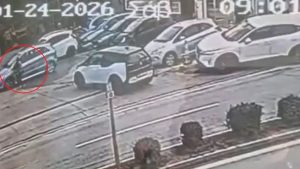 Вриллисья: сотрудницу почты сбил автомобиль из-за спора о посылке