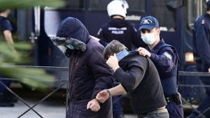 Суд по делу о сексуальном насилии над 12-летней из Колонóса перенесли: главный обвиняемый не явился