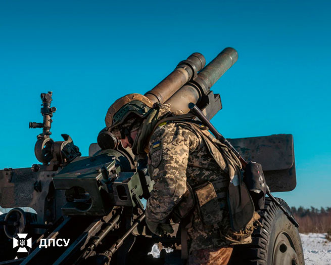 СМИ: в Украине зафиксировано применение артиллерии M101A1, ранее находившейся на вооружении Греции 7 preview