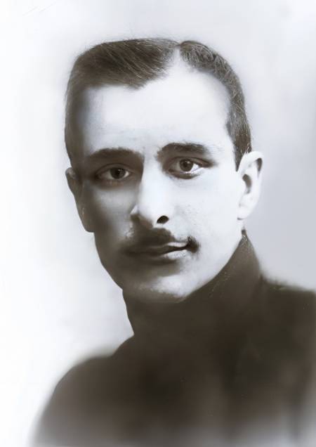 «Отцвели уж давно хризантемы в саду»: о происхождении греческой фамилии короля русского романса 12 «Отцвели уж давно хризантемы в саду»: о происхождении греческой фамилии короля русского романса